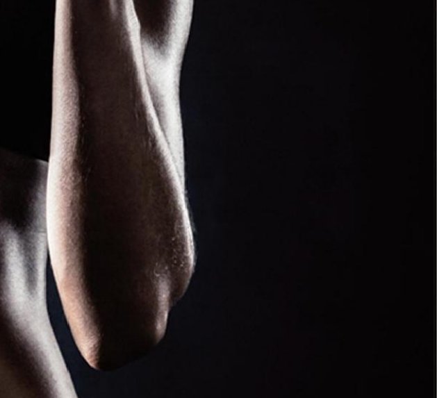Plate-Loaded Iso-Lateral Decline Chest Press